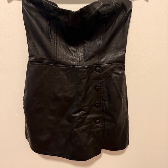 ZARA Black Faux Leather Strapless Romper - Picture 1 of 3